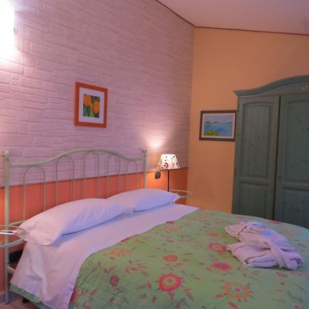B&B Dei Doria & Suite Долчеакуа Екстериор снимка