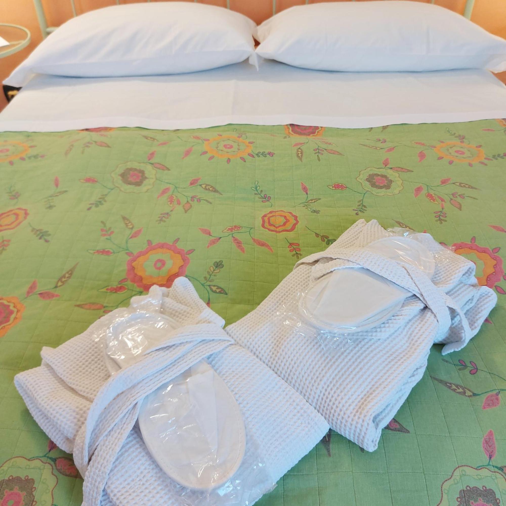 B&B Dei Doria & Suite Долчеакуа Екстериор снимка
