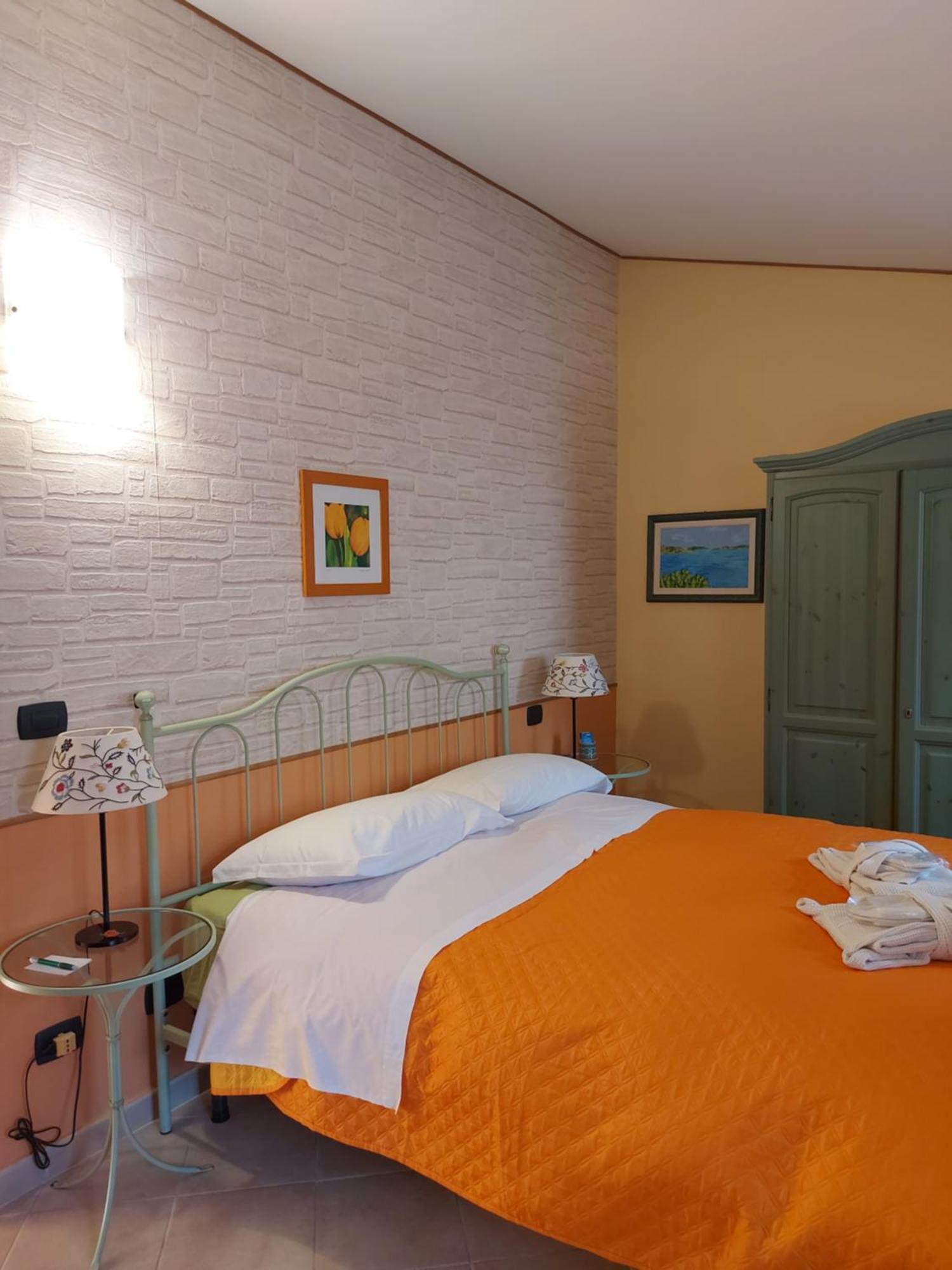 B&B Dei Doria & Suite Долчеакуа Екстериор снимка